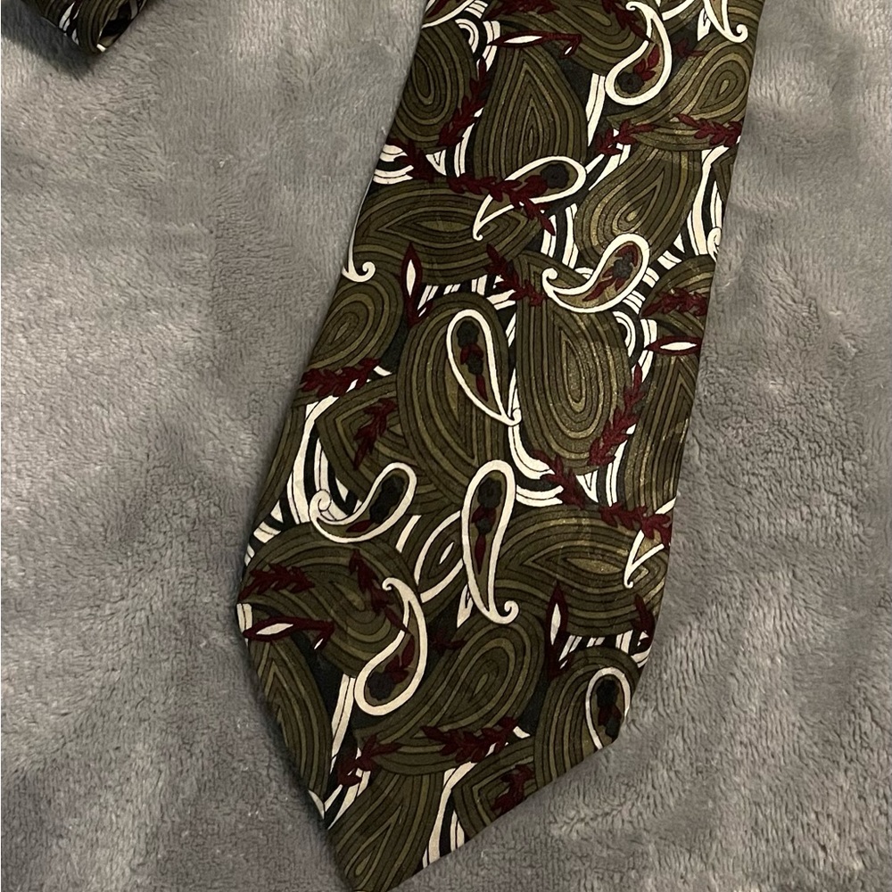 Cellini 100% Silk Men’s Tie